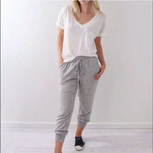 SoldOut11thStreet - Picture 2 of 8